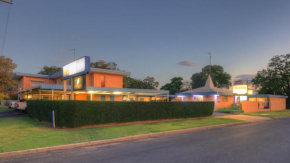  Binalong Motel  Гундивинди